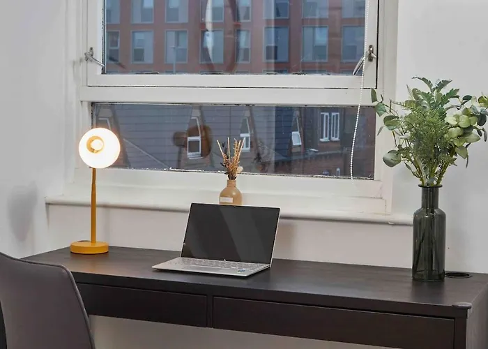 Central 1Br, Sleeps 3 - Wifi, Free Parking & Workspace Leeds (West Yorkshire)