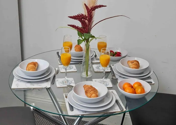 Central 1Br, Sleeps 3 - Wifi, Free Parking & Workspace * Leeds (West Yorkshire)